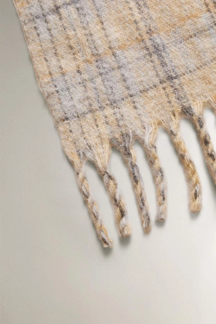 Декоративное плед с клетчатым узором- Заказать в России