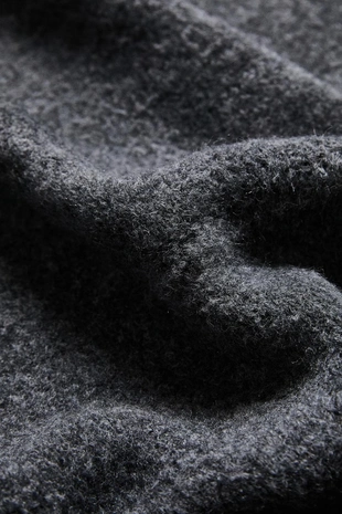 Плед из тонкой вязки- Заказать в России