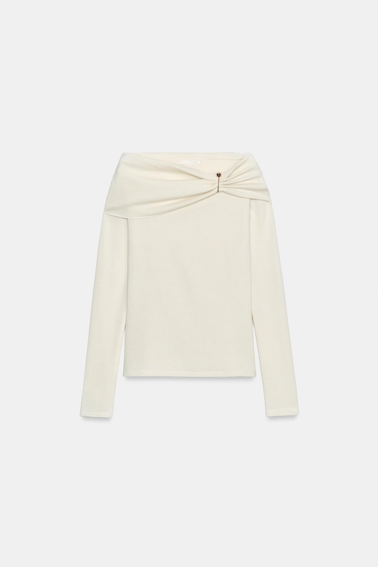 Мягкий топ с пряжкой