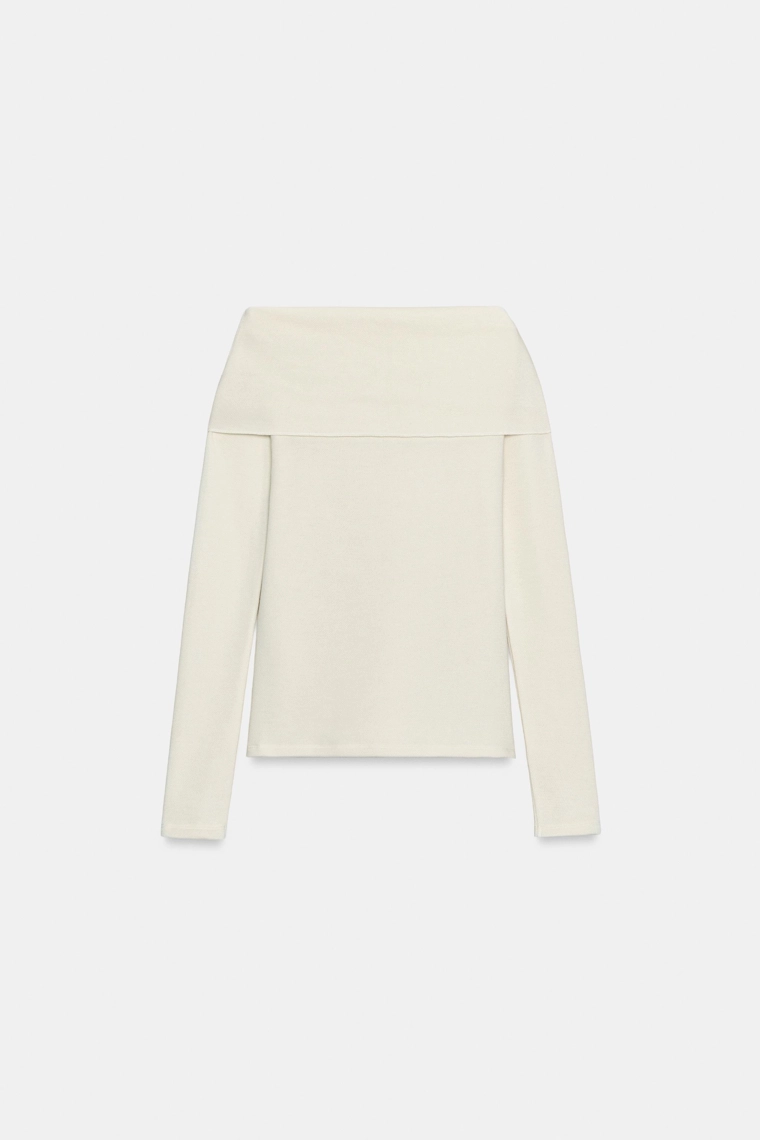 Мягкий топ с пряжкой