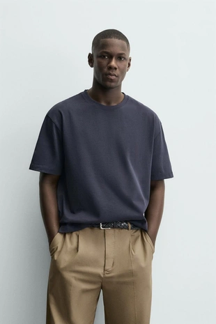 Футболка RELAXED FIT- Заказать в России