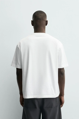 Футболка RELAXED FIT- Заказать в России