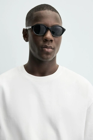 Футболка RELAXED FIT- Заказать в России