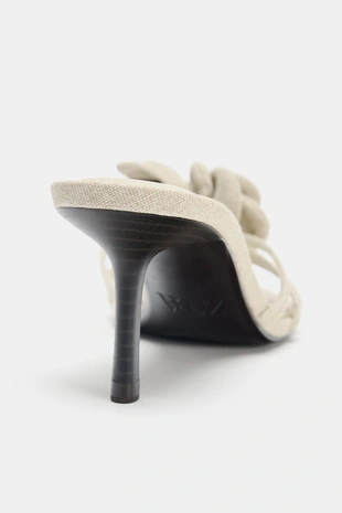 Босоножки с ремешками и декоративной отделкой- Заказать в России