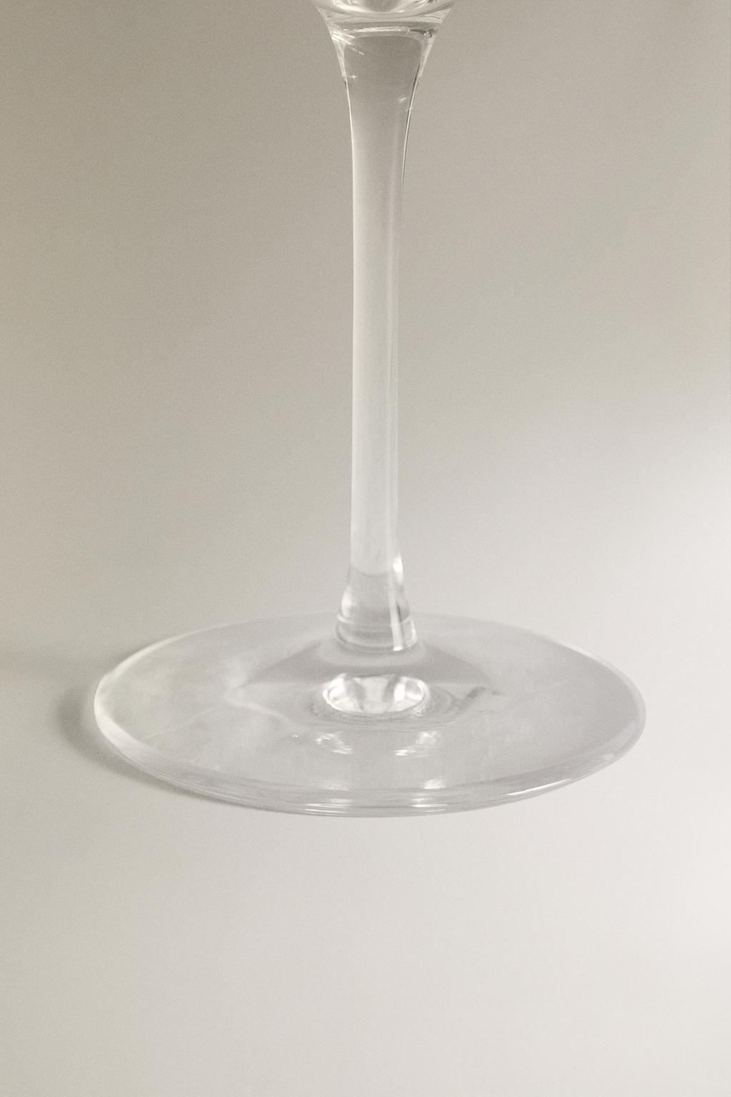 Стакан с линиями