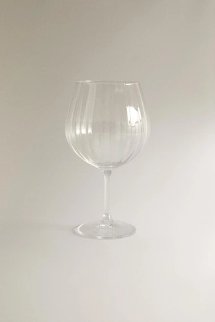 Бокал для вина с поднятым кристаллическим узором- Заказать в России