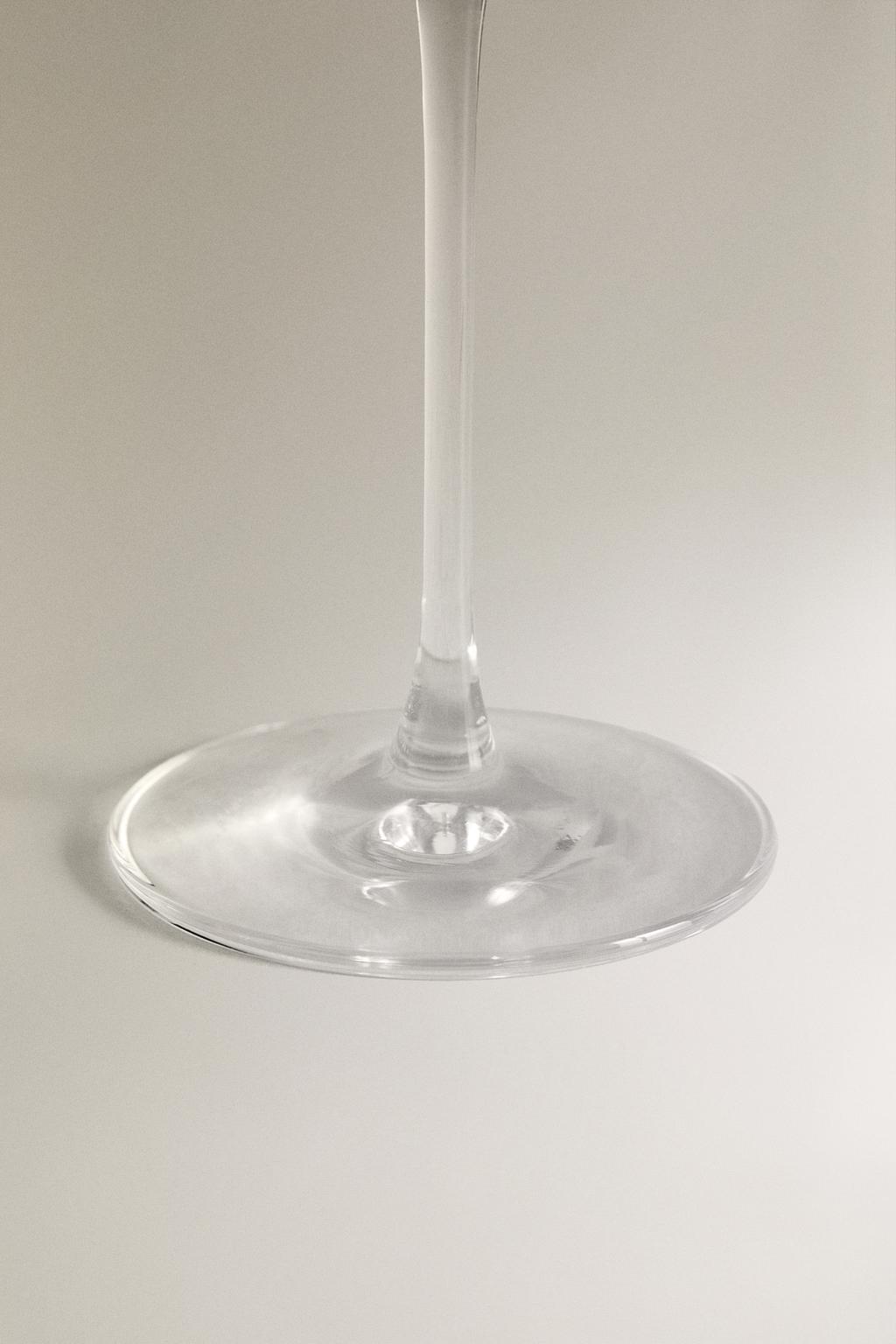 Винный бокал из чистого кристалла