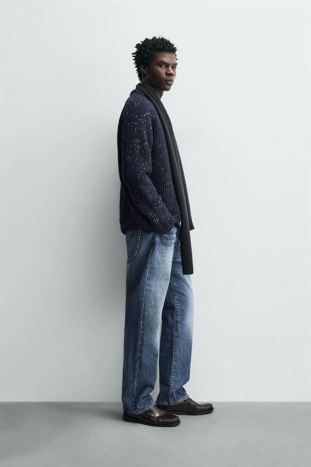 КОНТРАСТНЫЙ СВИТЕР ИЗ ШЕНИЛЛА