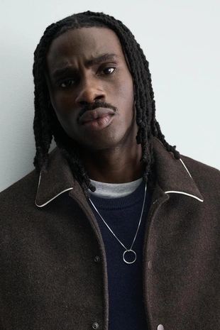 Бомбер с контрастными элементами- Заказать в России