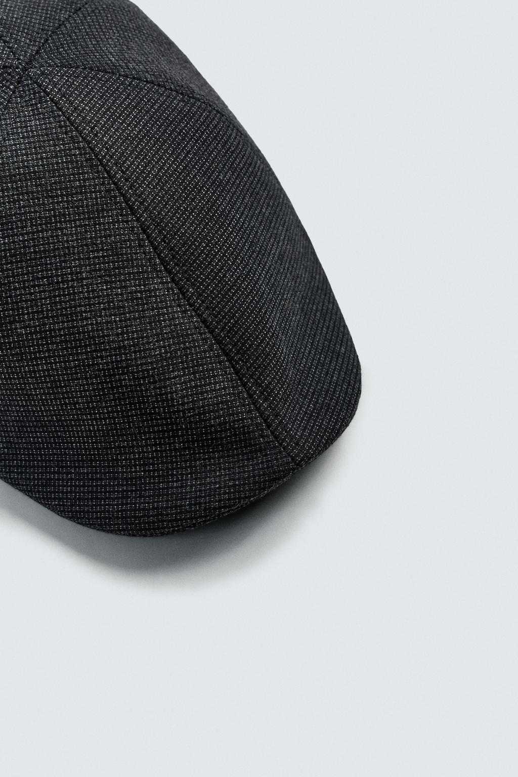 БЕРЕТ ИЗ РЕЛЬЕФНОЙ ТКАНИ В КЛЕТКУ