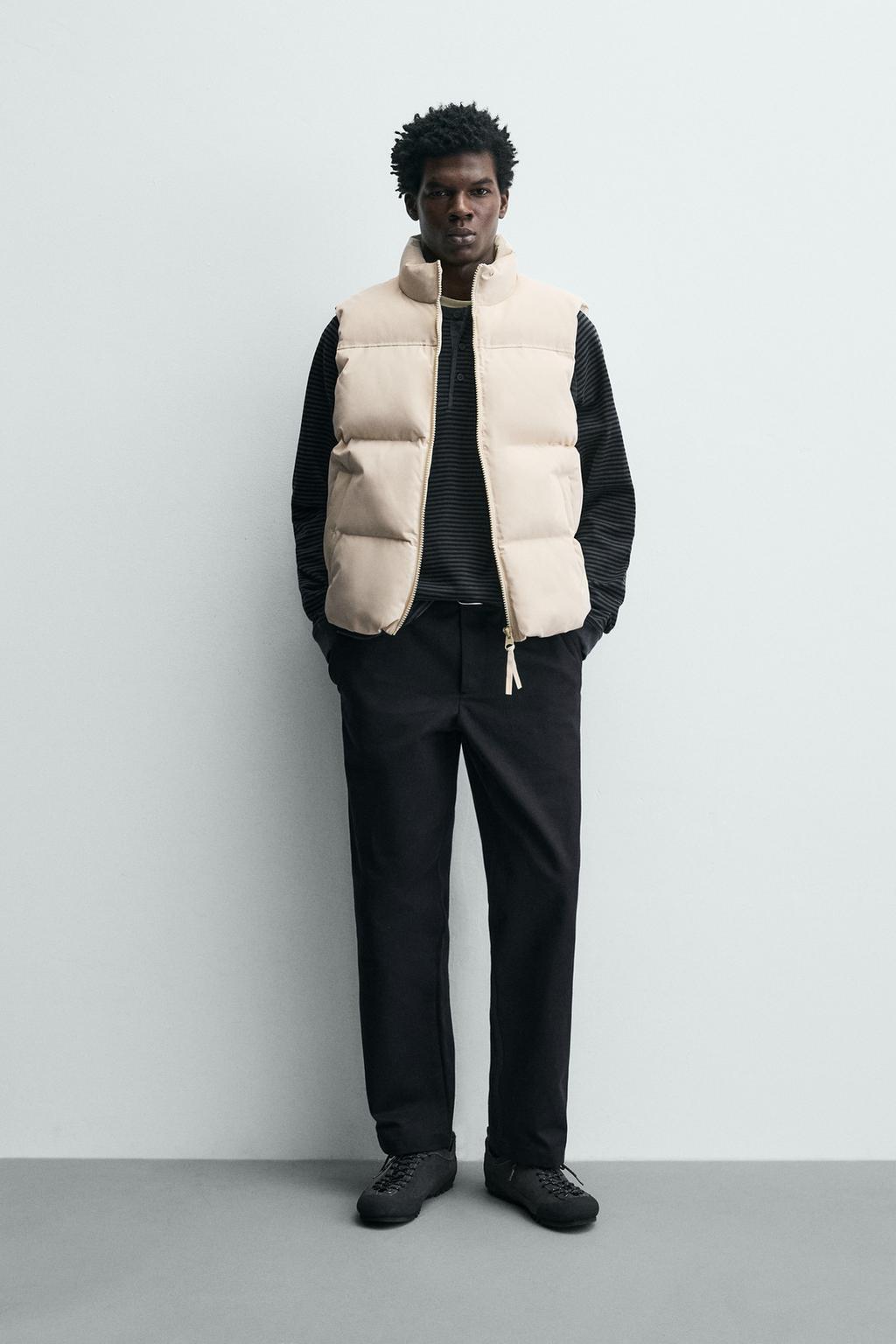 СТЕГАНЫЙ ЖИЛЕТ КЛАССИЧЕСКОГО КРОЯ