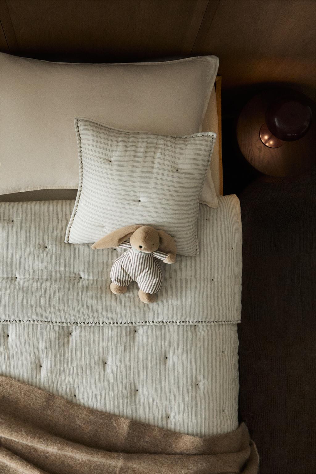 Детское хлопковое одеяло с тонкими полосками