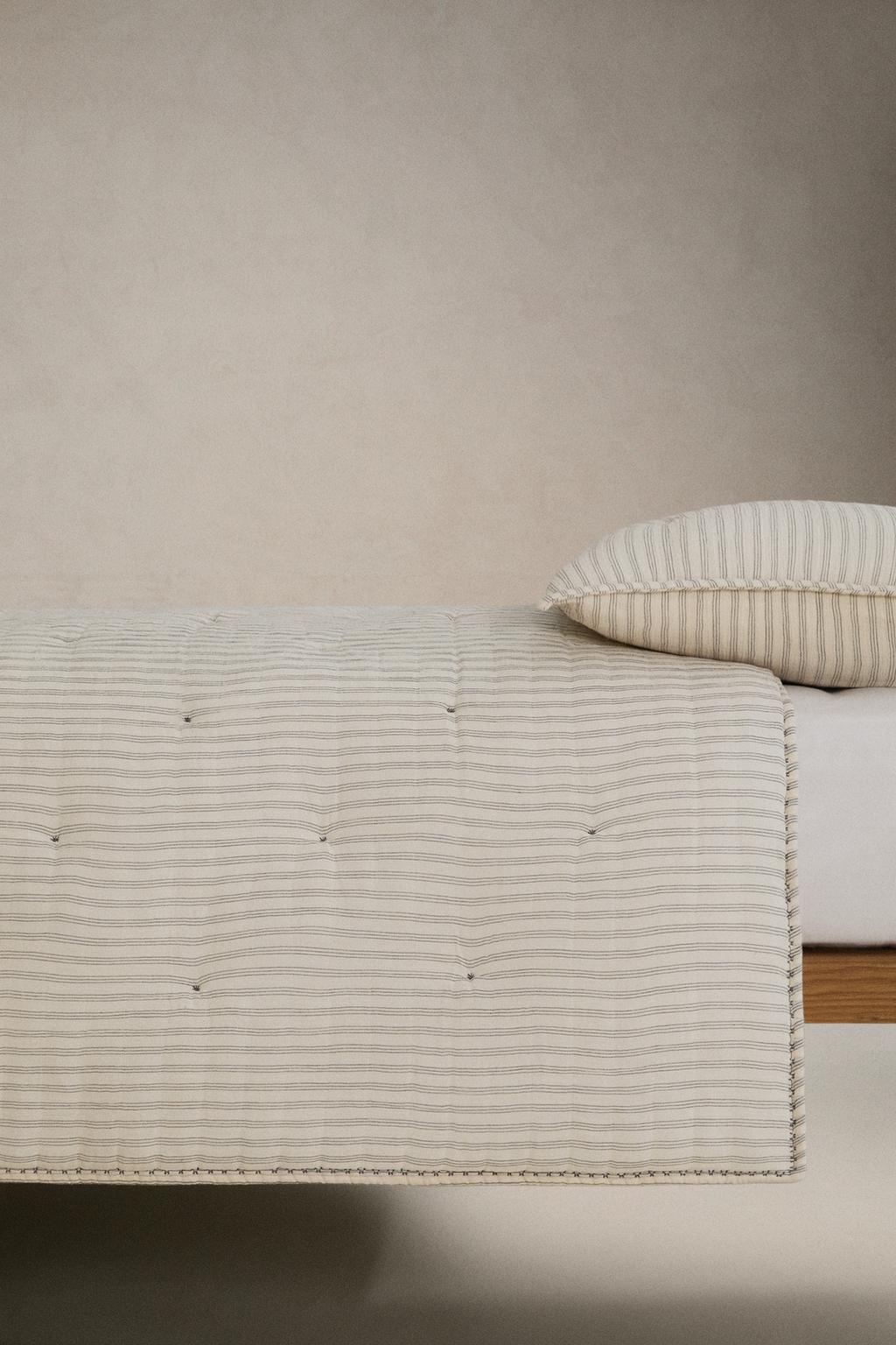 Детское хлопковое одеяло с тонкими полосками