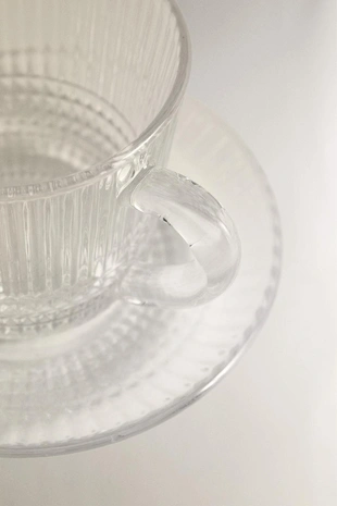 Стеклянная чашка для кофе с блюдцем и выпуклым геометрическим дизайном- Заказать в России