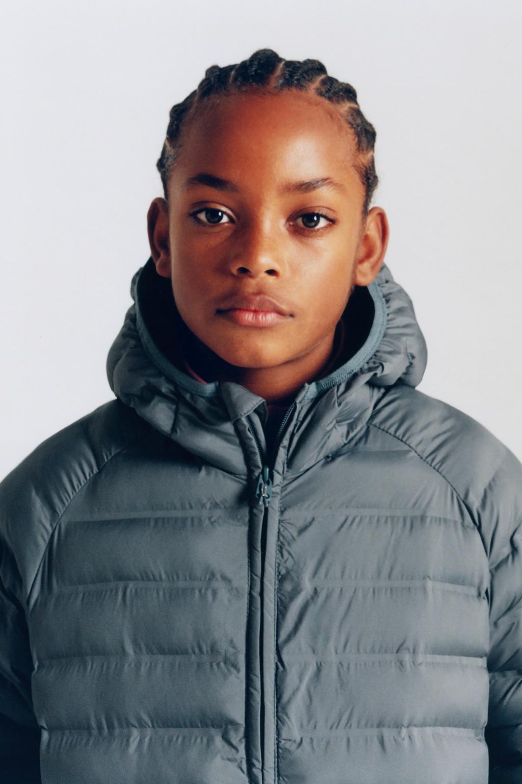 УЛЬТРАЛЕГКАЯ НЕПРОМОКАЕМАЯ КУРТКА