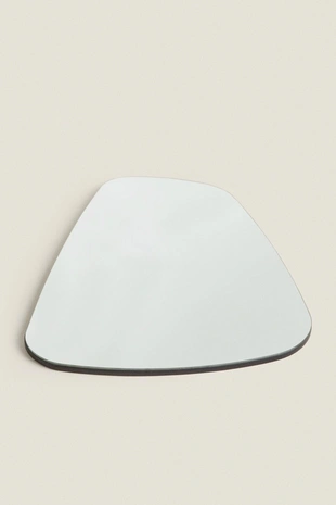 Зеркало настенное неправильной формы с черной рамой- Заказать в России