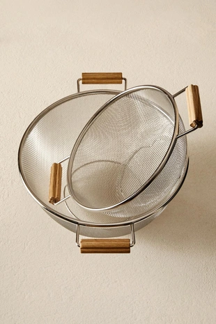 Дуршлаг для кухни с деревянными ручками- Заказать в России