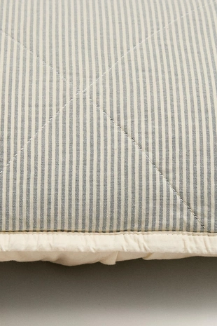 Детский стёганный хлопковый чехол на подушку в полоску- Заказать в России