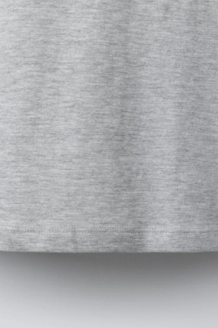 Базовая однотонная футболка- Заказать в России