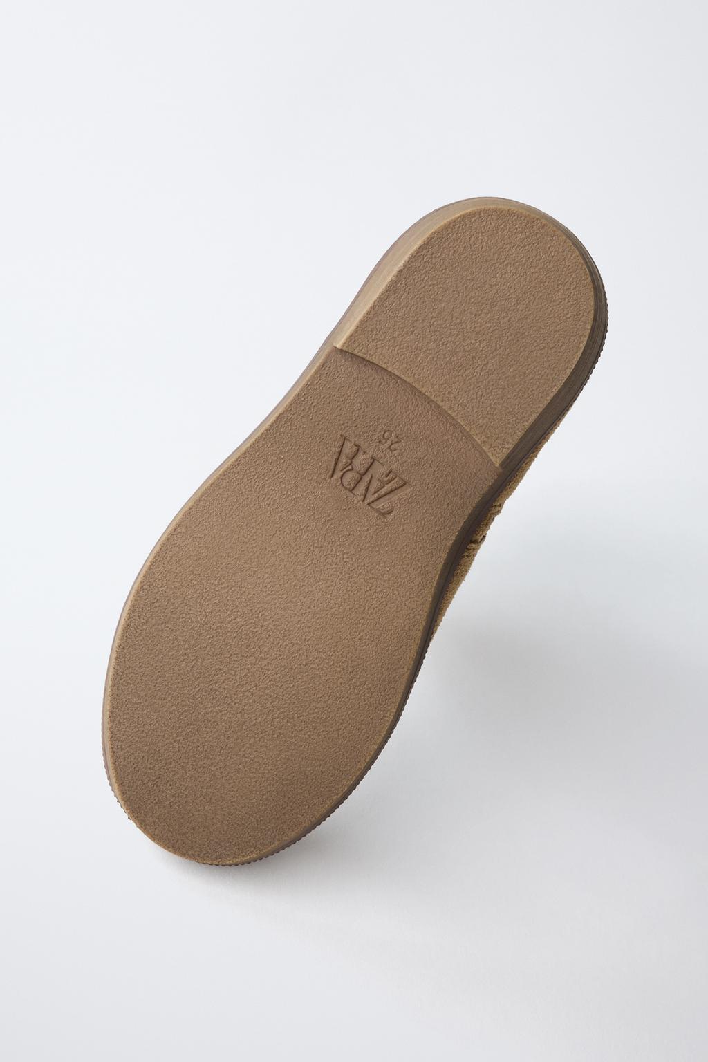 КОЖАНЫЕ САПОГИ С ВЫШИВКОЙ