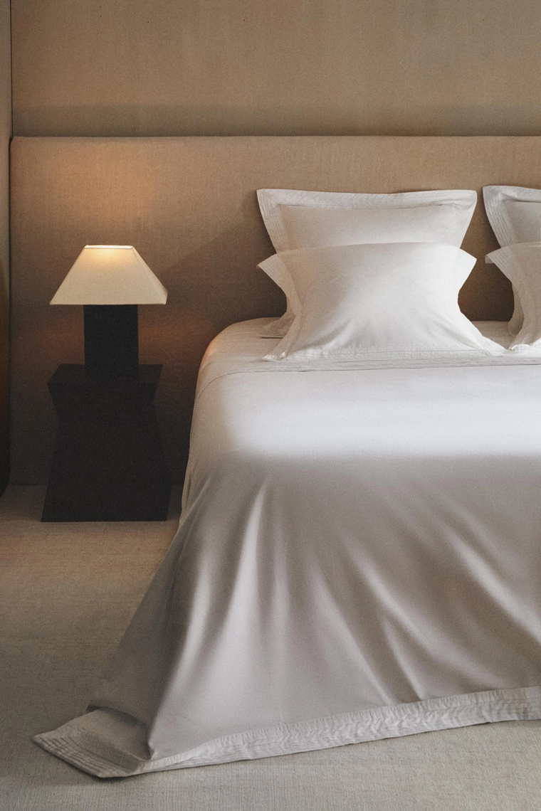 Покрывало на одеяло из хлопкового сатина с плиссированным краем (400 нитей на дюйм)