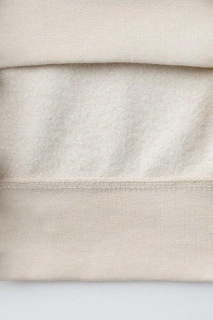 Базовая толстовка с надписью и нашивкой- Заказать в России