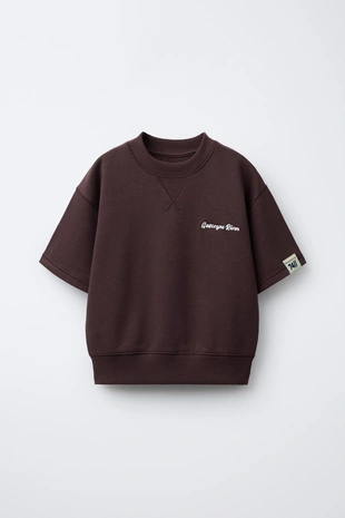 Комплект из футболки и шортов-бермудов с вышивкой- Заказать в России