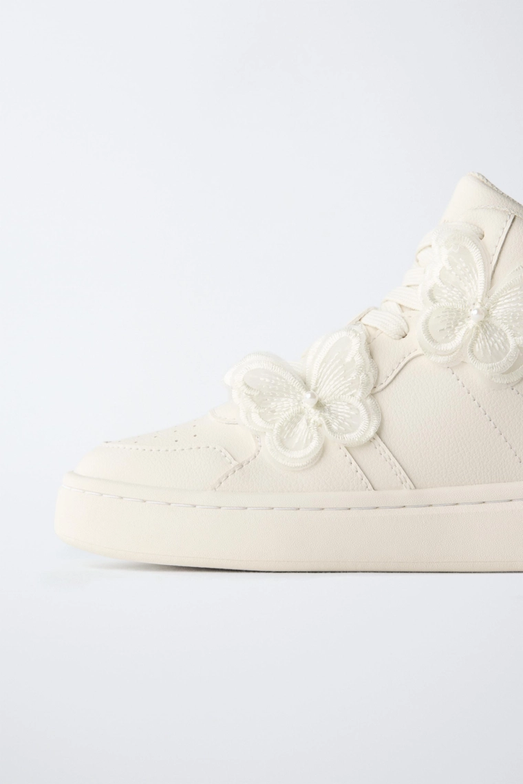 Высокие кеды с бабочками
