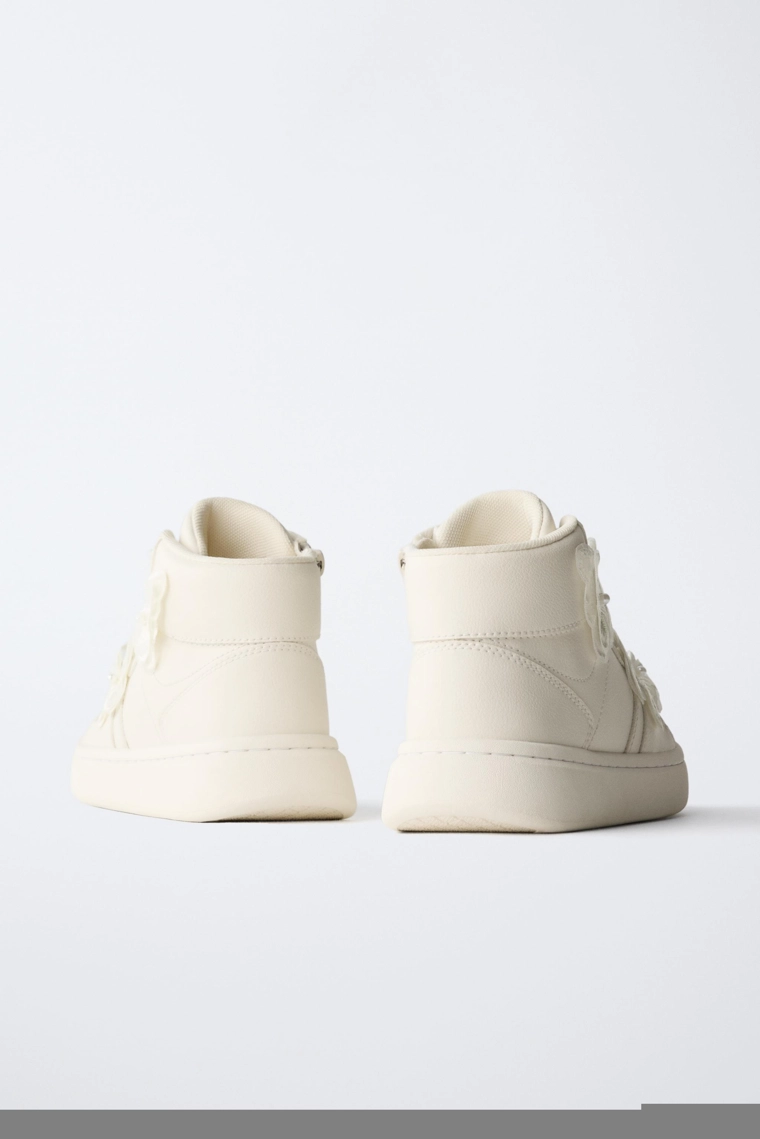 Высокие кеды с бабочками