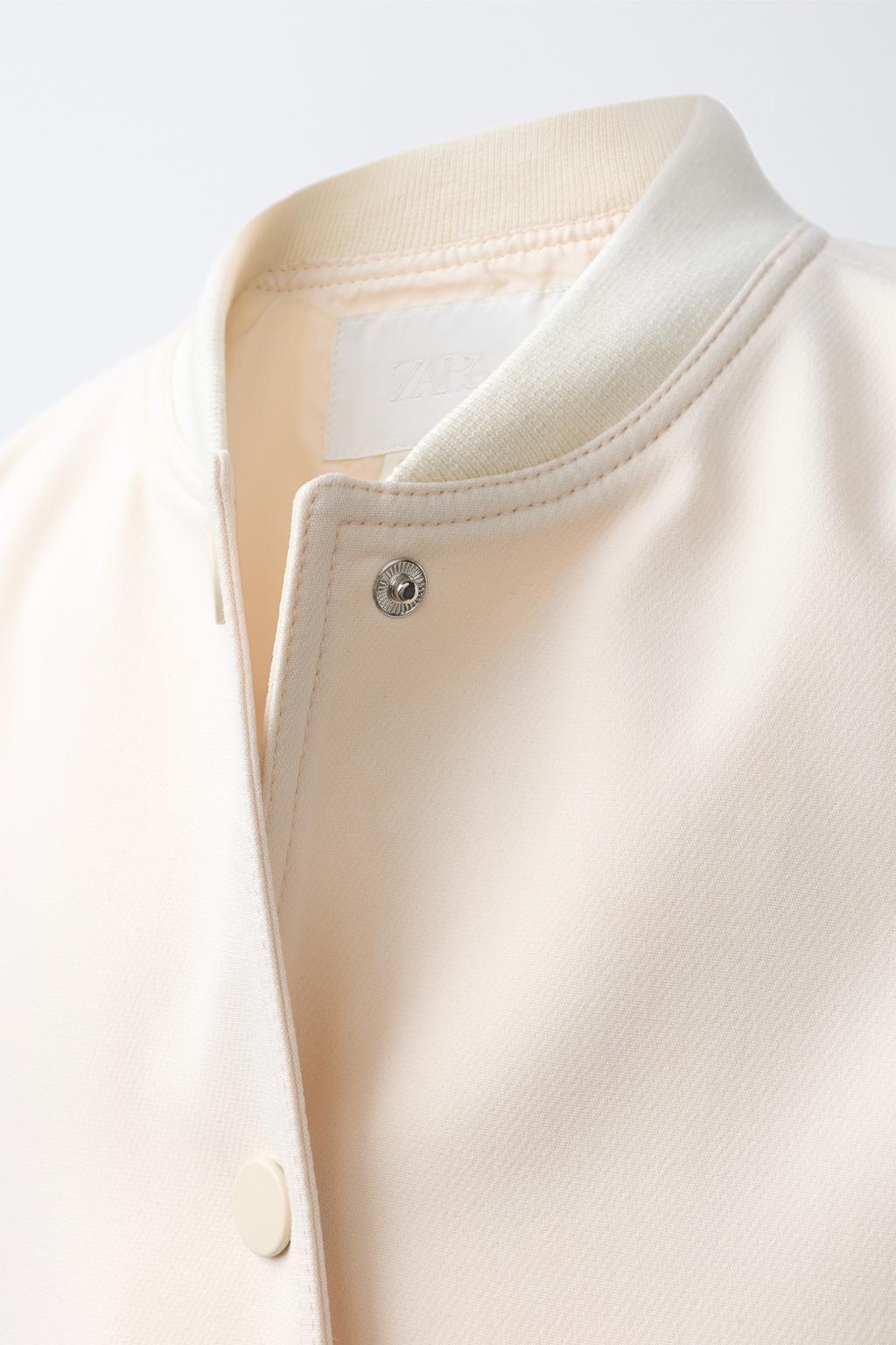 БОМБЕР КРОП-ФАСОНА С ПОДПЛЕЧНИКАМИ