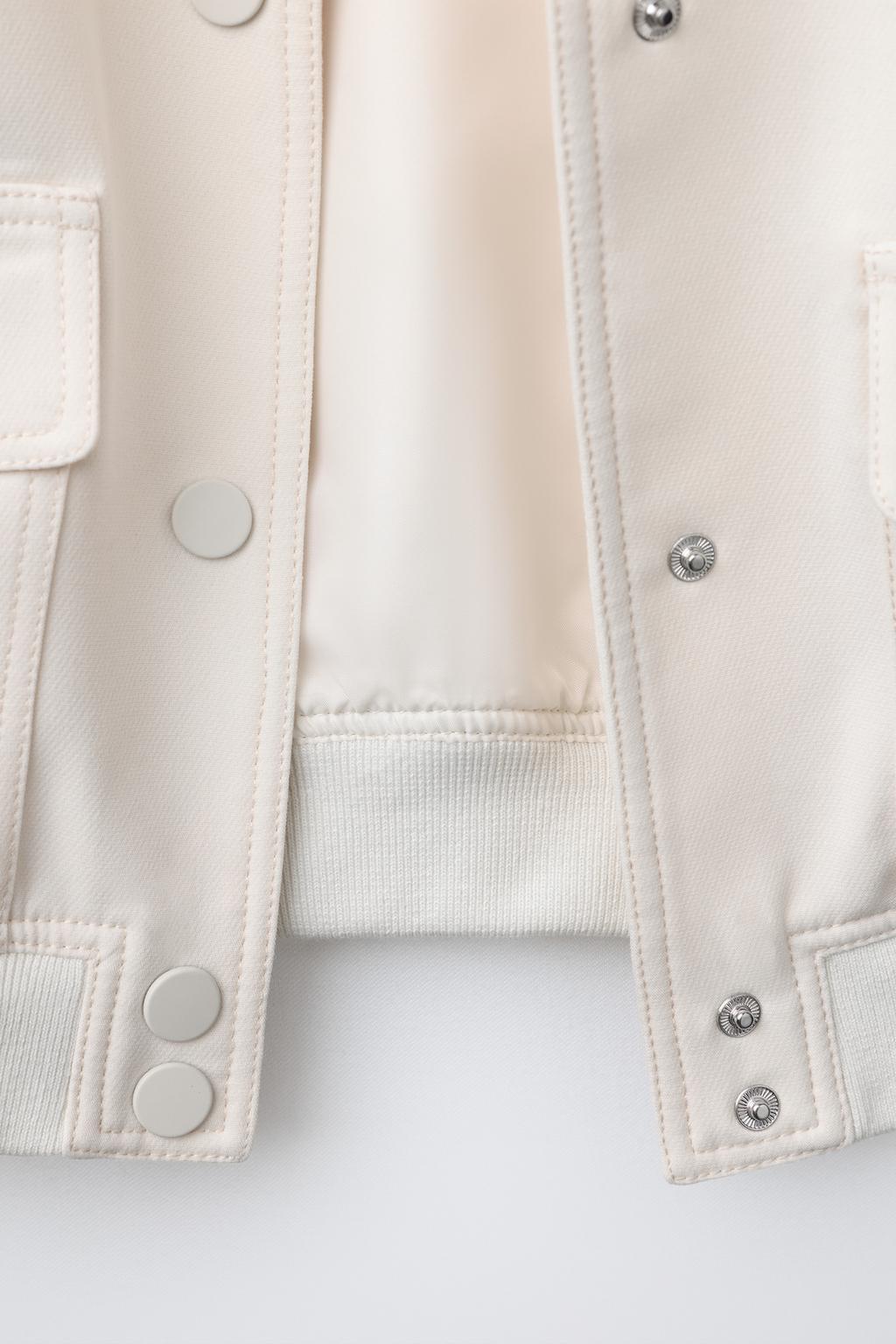 БОМБЕР КРОП-ФАСОНА С ПОДПЛЕЧНИКАМИ