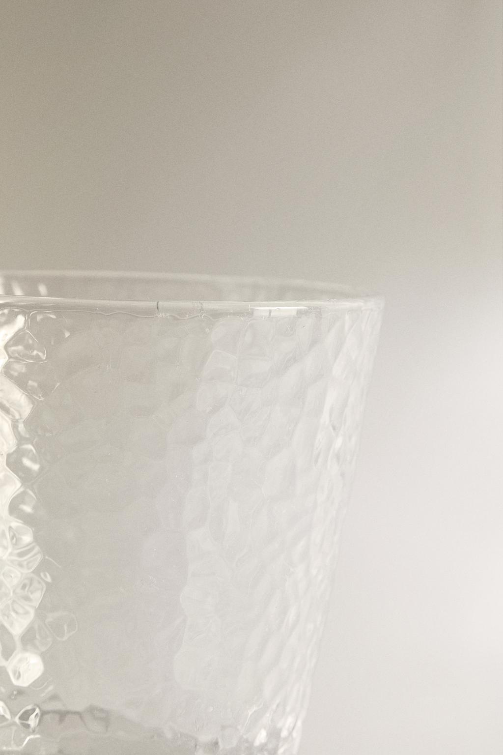 Стакан из стекла с рельефным медовым узором