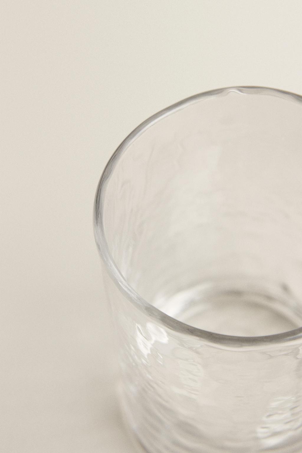 Стакан для газировки со стеклянным рельефом