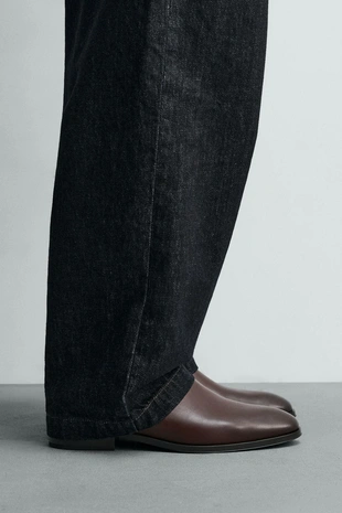 Ботинки челси с острым носом