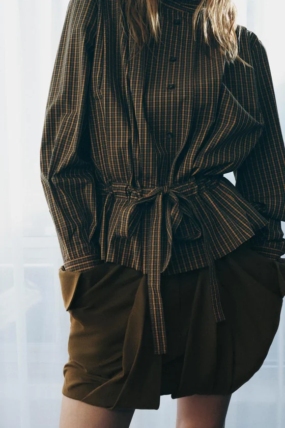 КОРОТКАЯ ЮБКА КАРГО — коллекция Zara «ZW»