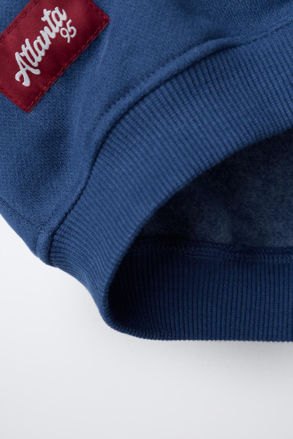 ТОЛСТОВКА С НАШИВКОЙ-БУКВОЙ