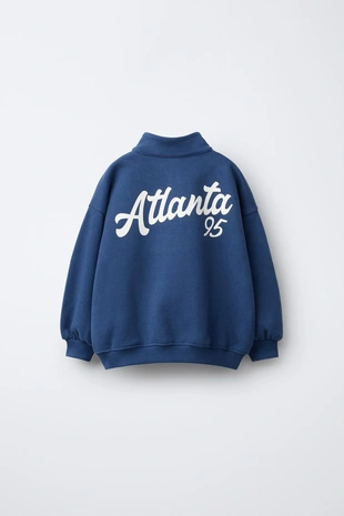 Толстовка с нашивкой-буквой- Заказать в России