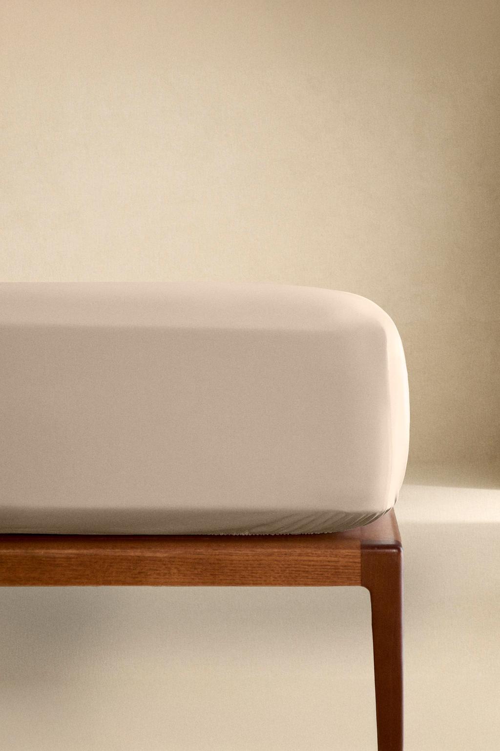 Простынь с резинкой | 30 см (300 tc)