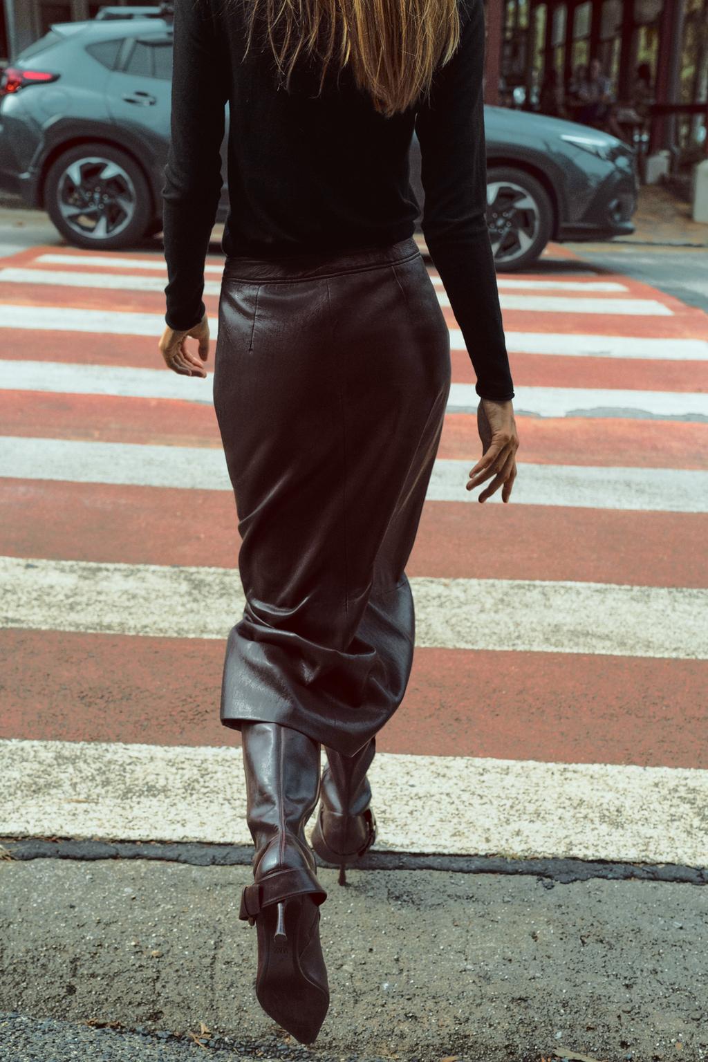 ЮБКА МИДИ ИЗ ИСКУССТВЕННОЙ КОЖИ