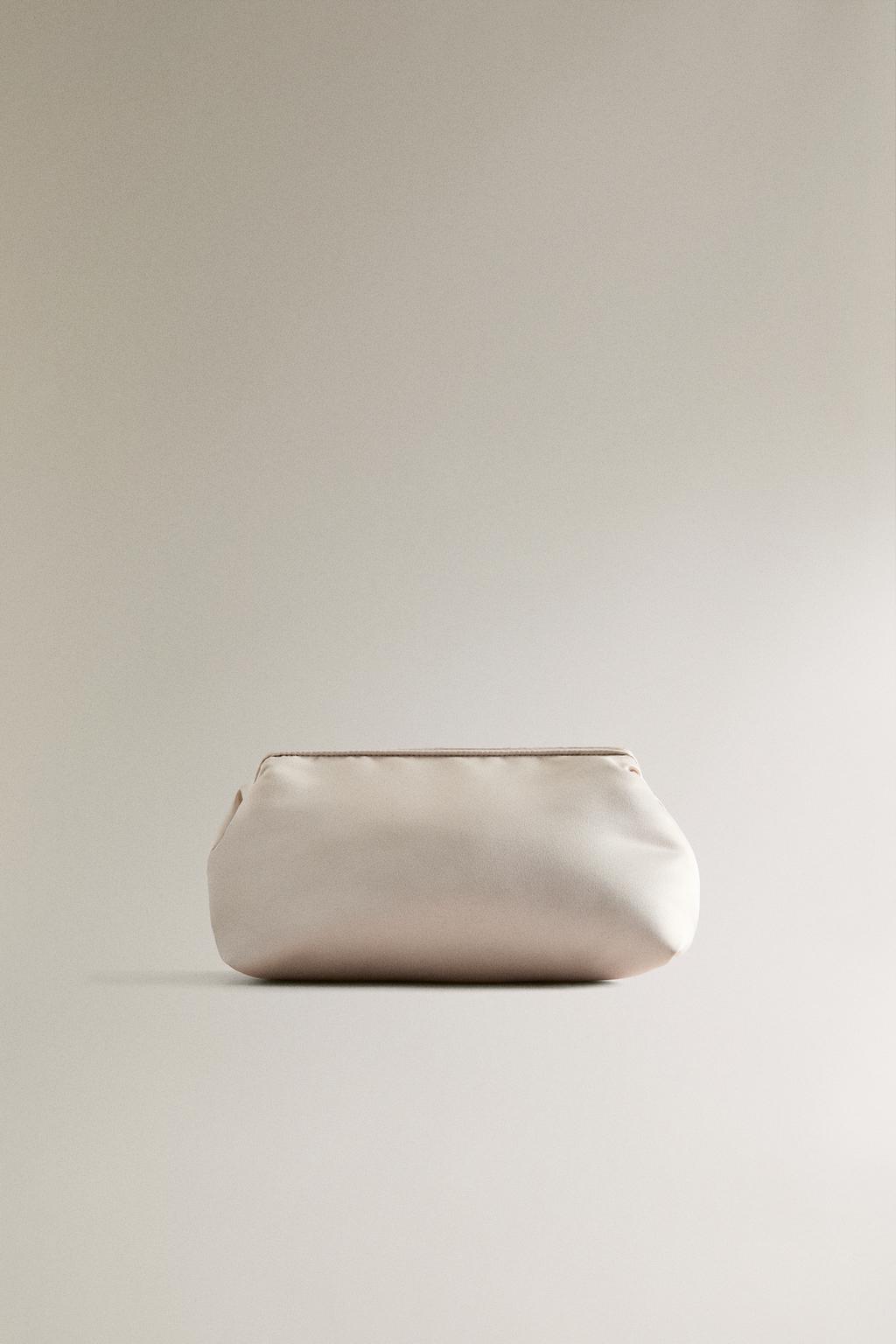 Сумка для косметики из атласа