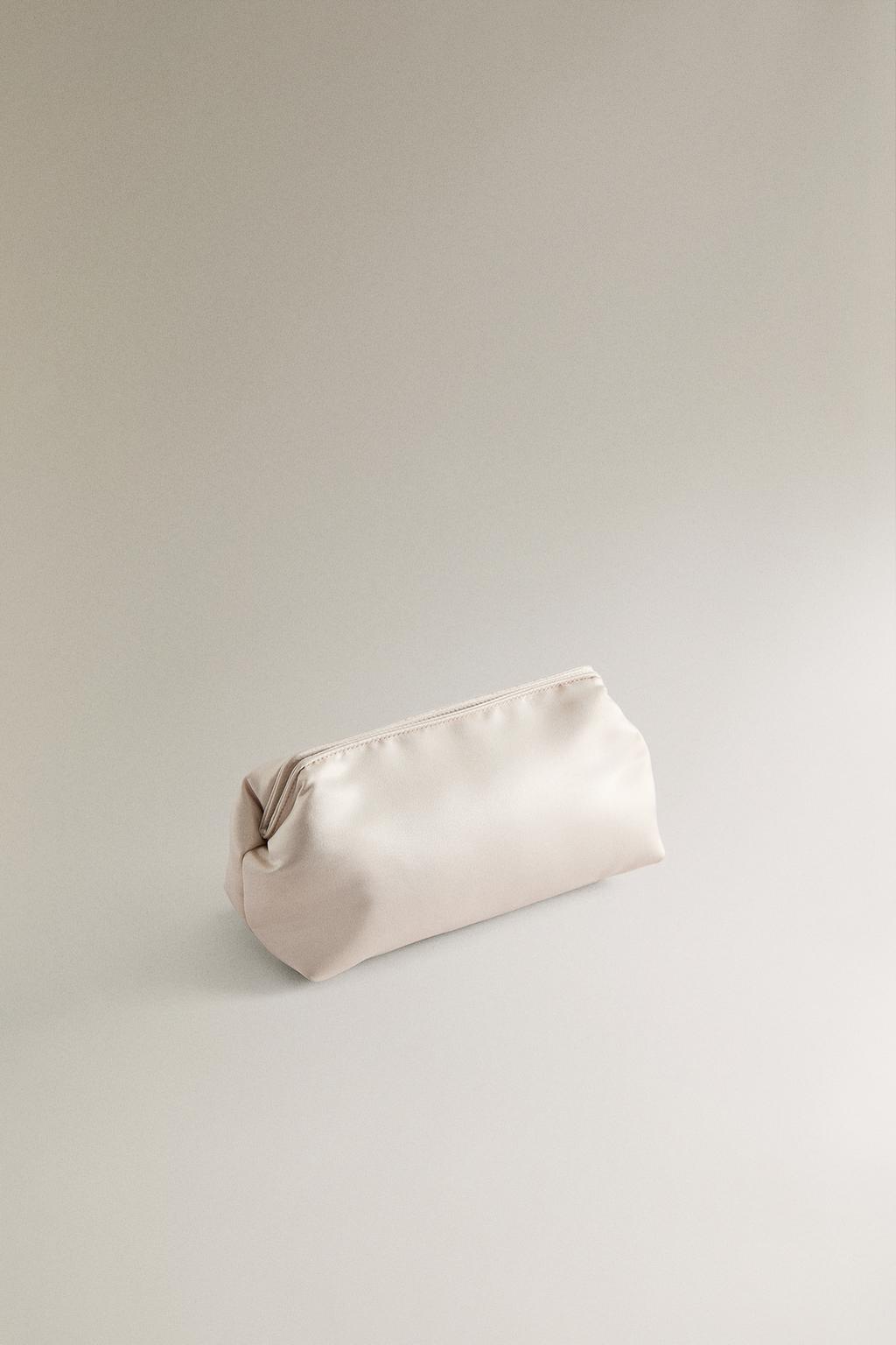 Сумка для косметики из атласа