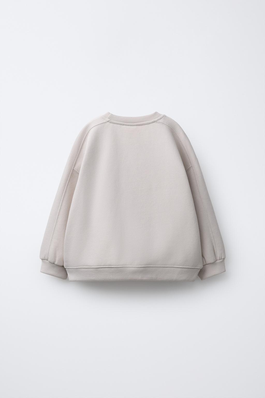 ТОЛСТОВКА С РЕЛЬЕФНОЙ НАДПИСЬЮ