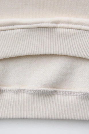 Толстовка с вышивкой «капибара и сердце»- Заказать в России