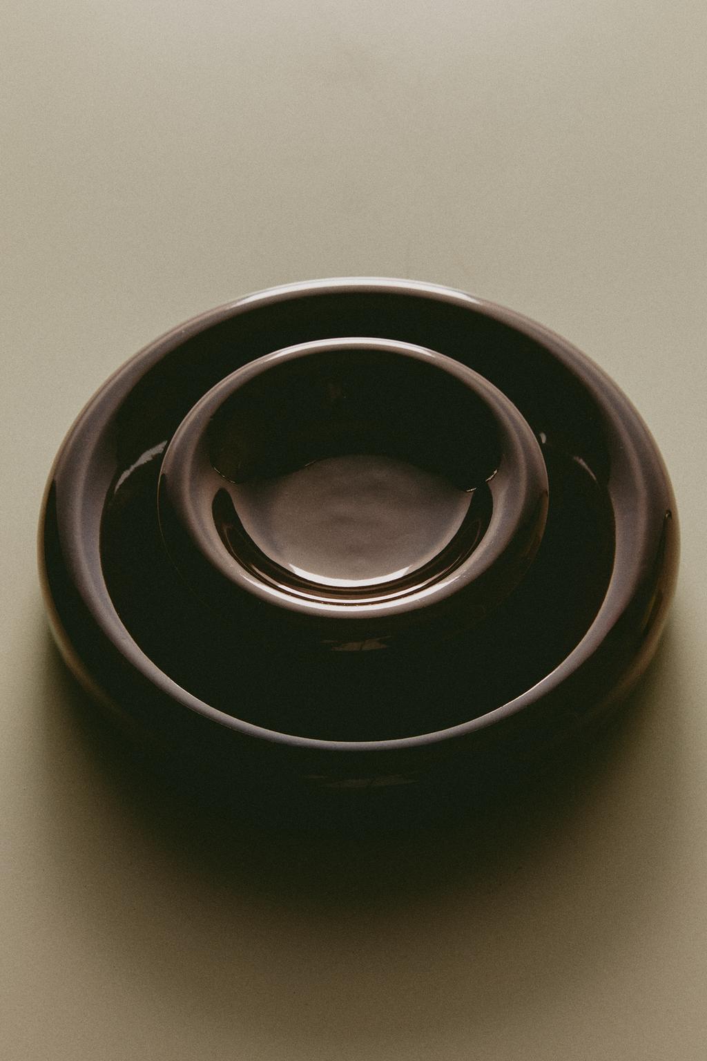 Декоративные блестящие подносы