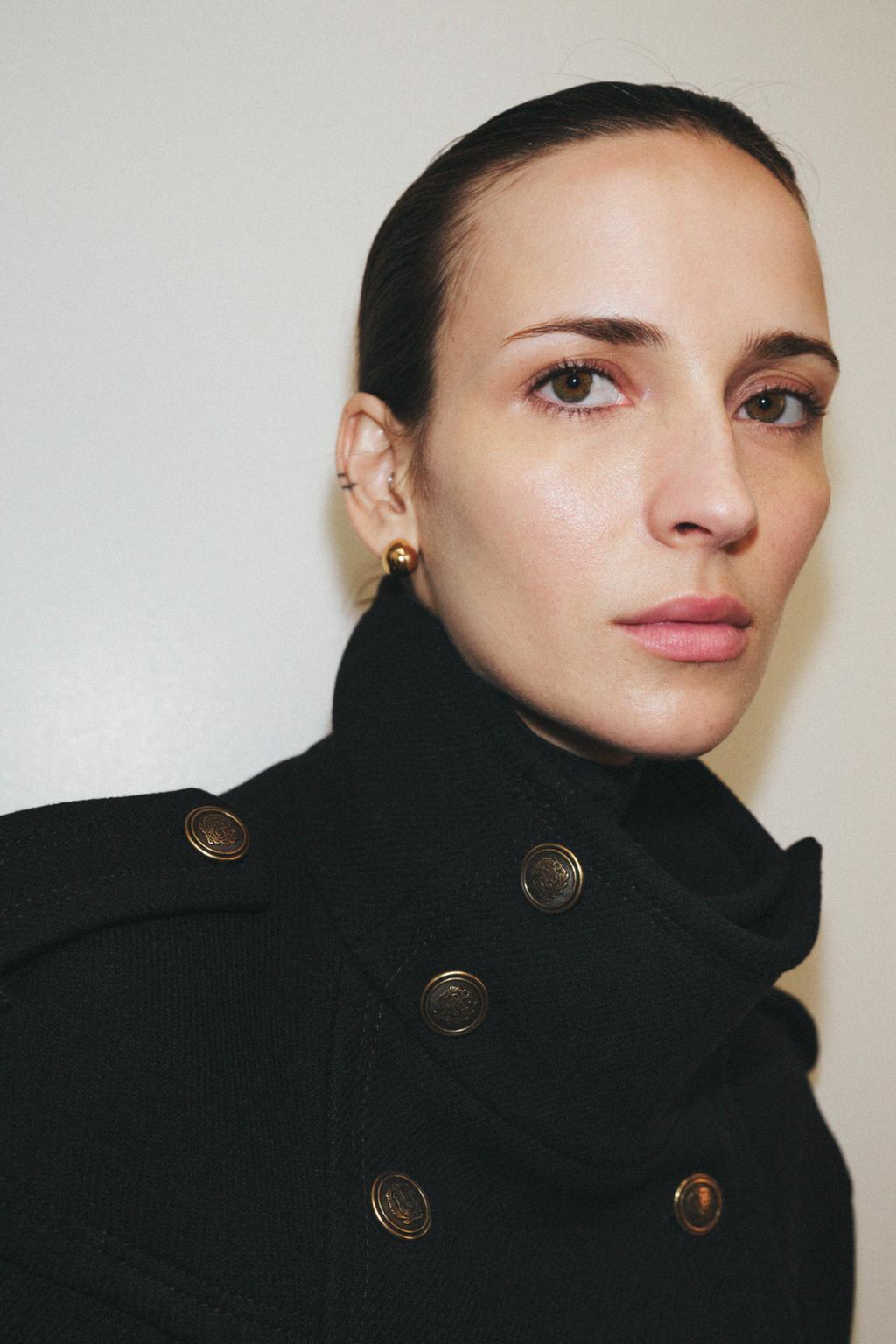 НАКИДКА ИЗ СМЕСОВОЙ ШЕРСТИ С МЕТАЛЛИЧЕСКИМИ ПУГОВИЦАМИ — ZW COLLECTION