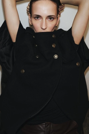 Накидка из смесовой шерсти с металлическими пуговицами — ZW COLLECTION- Заказать в России