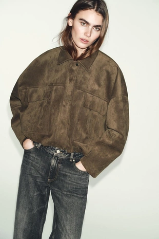 Бомбер оверсайз из искусственной замши с капюшоном- Заказать в России