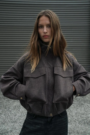 Бомбер с воротником-стойкой- Заказать в России