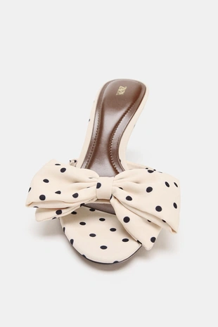 Атласные босоножки на каблуке с большим бантом- Заказать в России