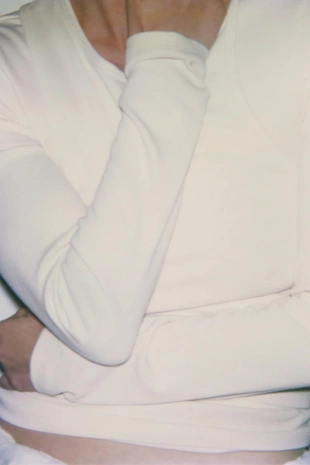 Футболка с двойной вышивкой- Заказать в России